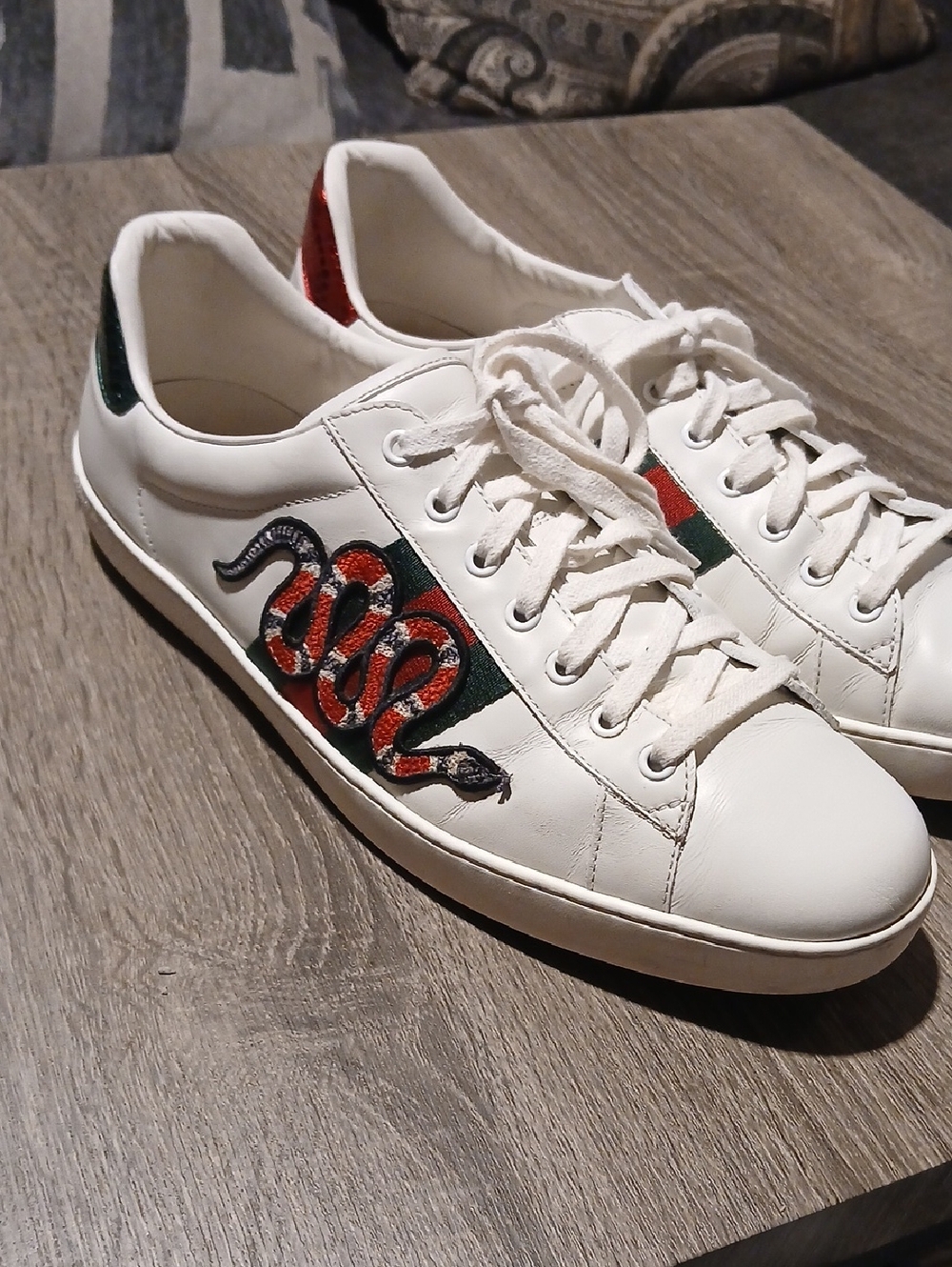 🔥 Authentic Gucci Ace Embroidered "Snake" Sneakers